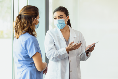 DNP nurse overseeing employee