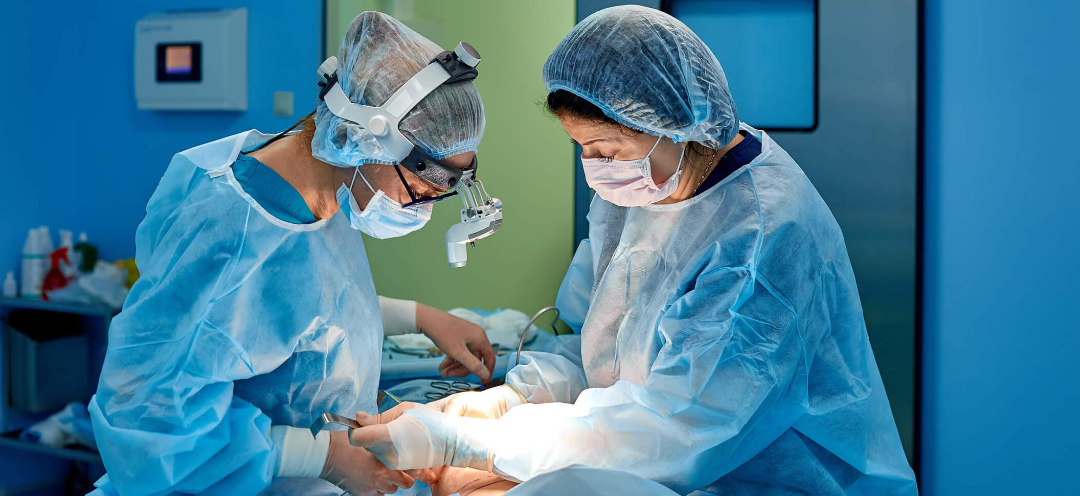 Scrub Nurse vs. Surgical Tech: Decoding the Differences